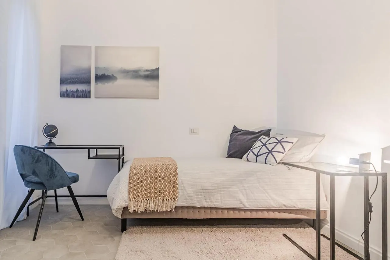 Blu Como Lake Apartment