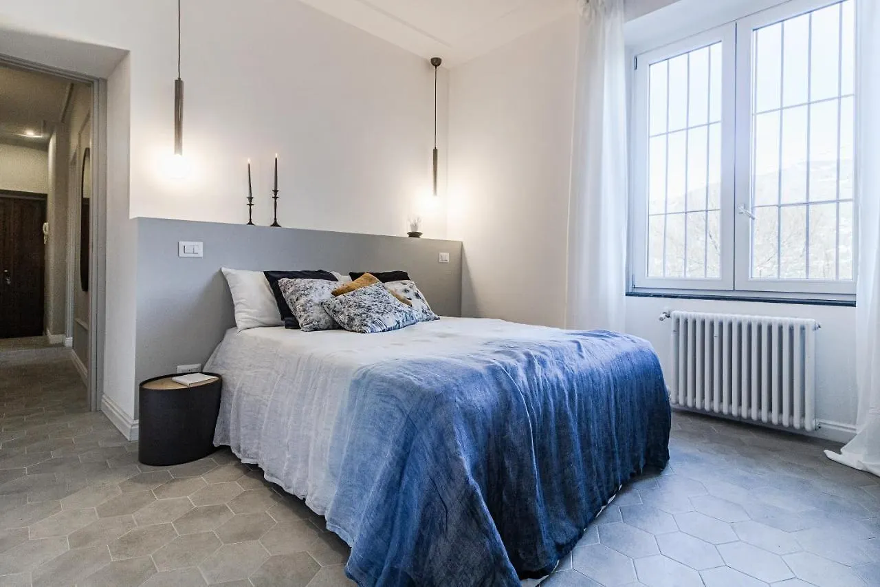 Blu Como Lake Apartment