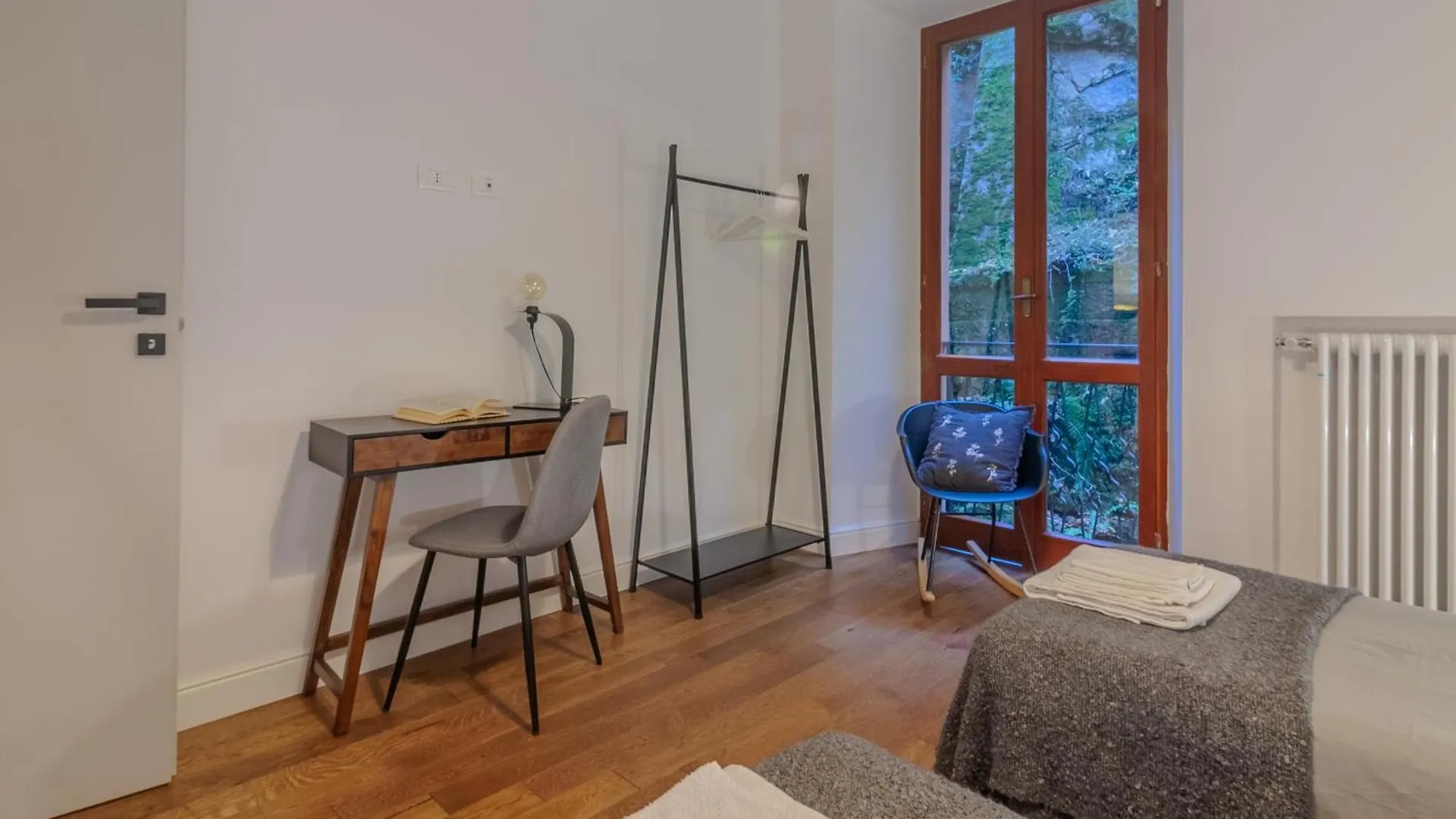 Blu Como Lake Apartment Italy