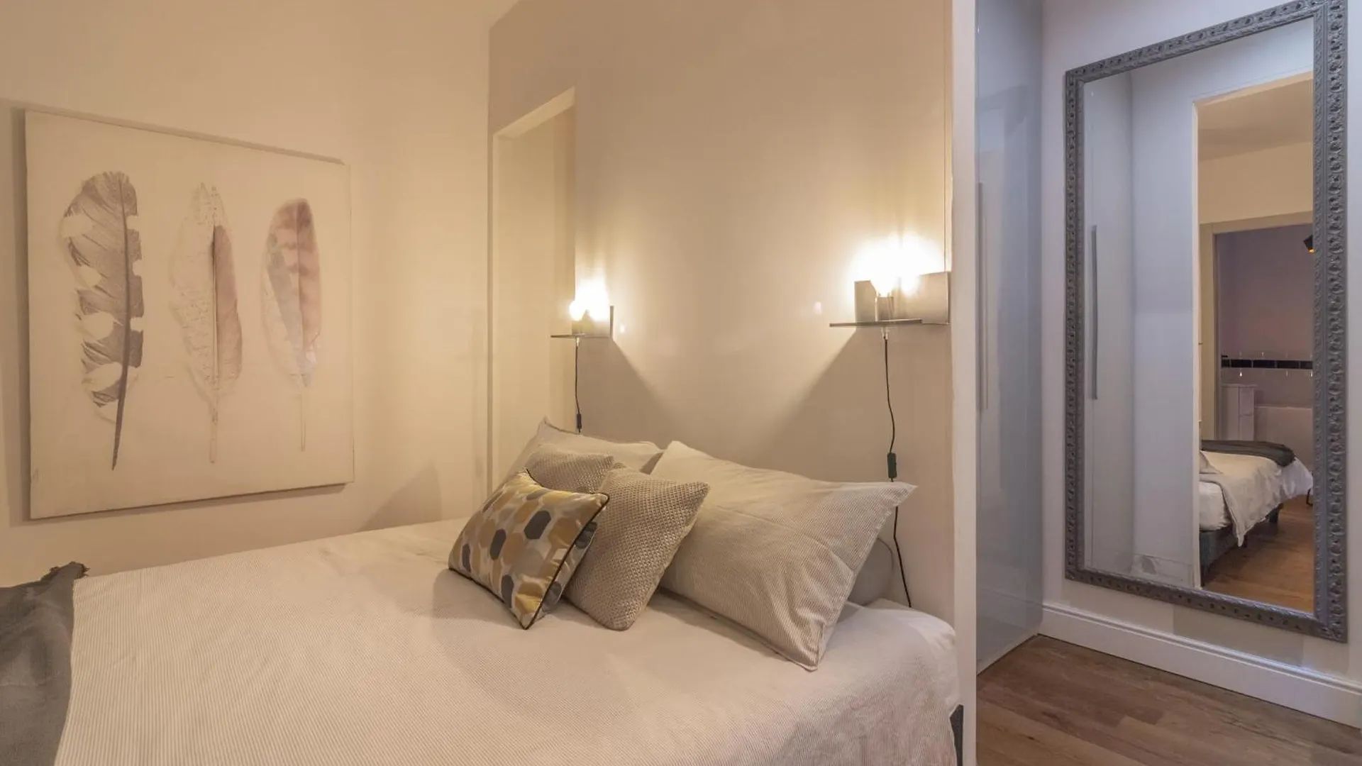 Blu Como Lake Apartment