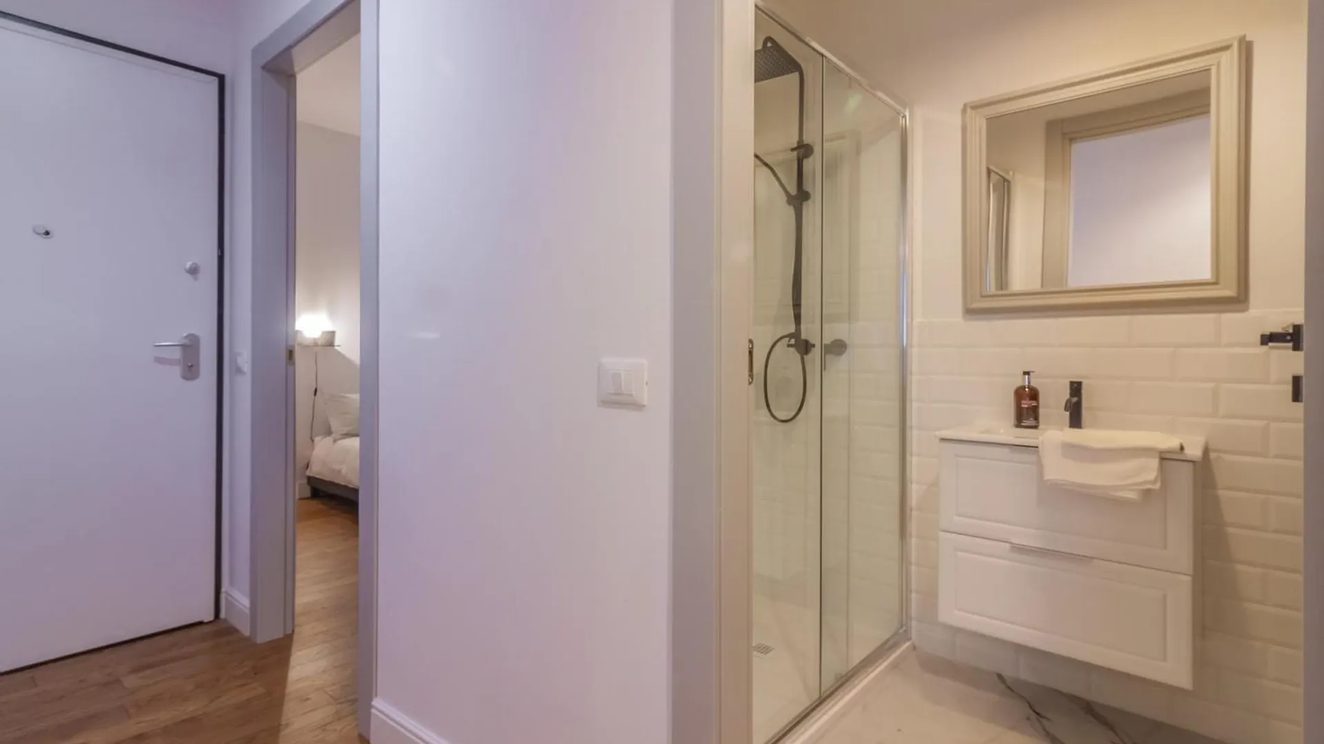Blu Como Lake Apartment