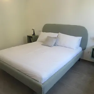 Appartement Make A Wish - Near The Center With Private Parking, Côme